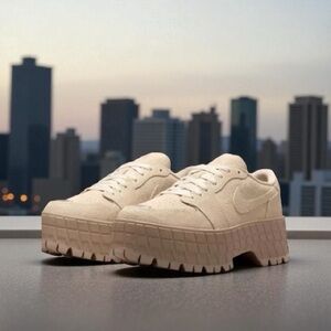 {Nike} Womens Air Jordan 1 Low Brooklyn - Size 7